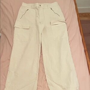 Universal Thread Cream Cargo Pants